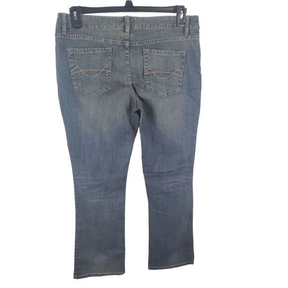 Mossimo Jeans 13S Womens Mid Rise Straight Leg Medium Wash Bootcut Casual Bottom - Picture 5 of 7